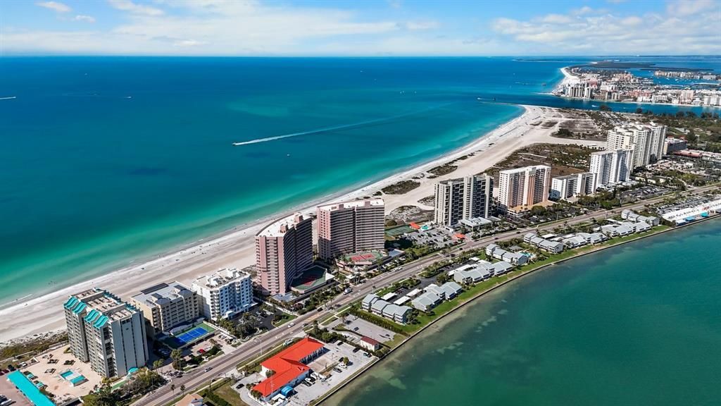 For Sale: $4,599,000 (4 beds, 4 baths, 4656 Square Feet)