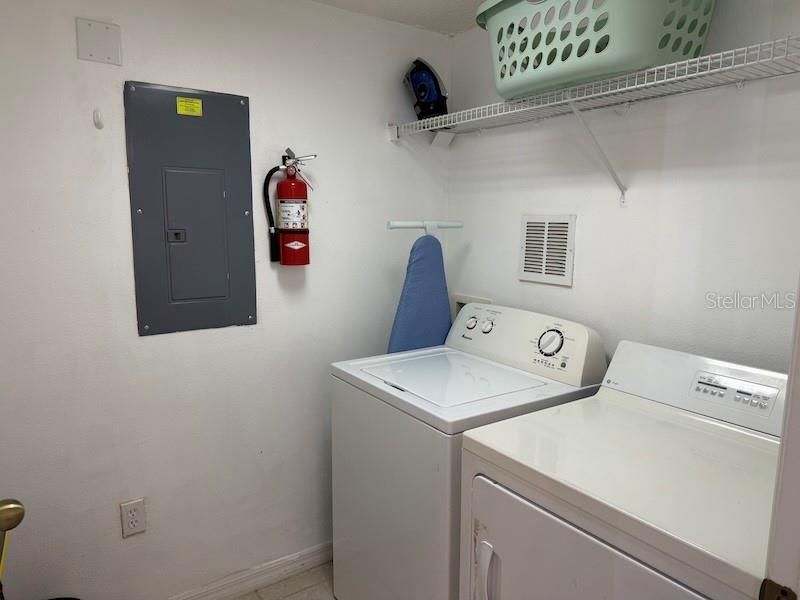 For Sale: $239,900 (3 beds, 2 baths, 1286 Square Feet)