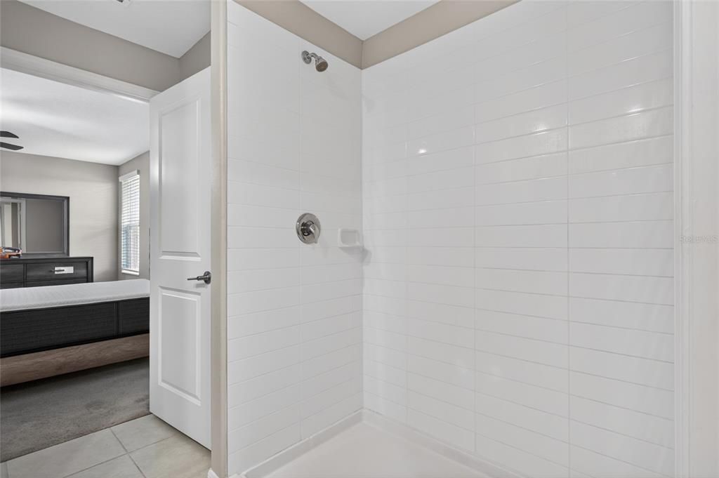 For Sale: $419,000 (4 beds, 2 baths, 1925 Square Feet)