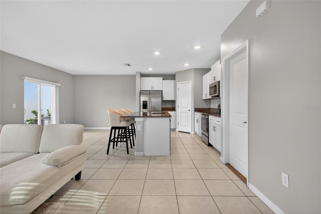For Sale: $419,000 (4 beds, 2 baths, 1925 Square Feet)
