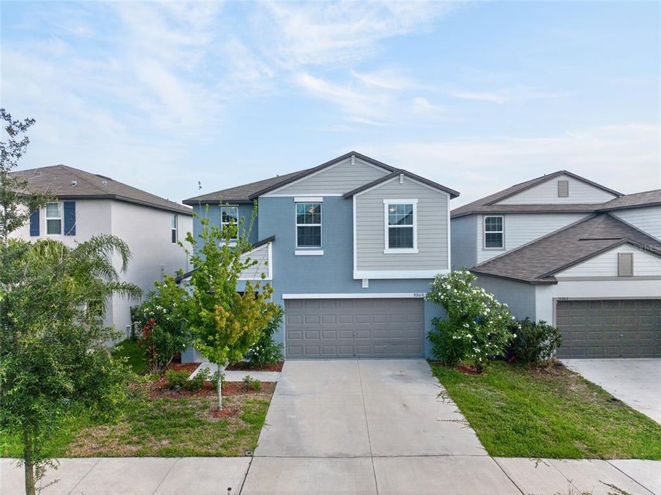 For Sale: $419,000 (4 beds, 2 baths, 1925 Square Feet)
