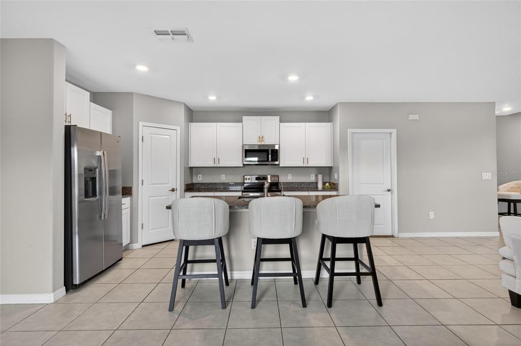 For Sale: $419,000 (4 beds, 2 baths, 1925 Square Feet)
