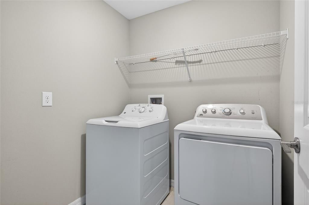 For Sale: $419,000 (4 beds, 2 baths, 1925 Square Feet)