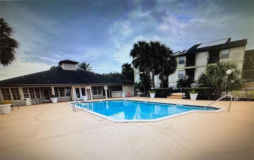 For Sale: $159,000 (1 beds, 1 baths, 660 Square Feet)