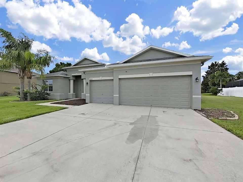 For Sale: $479,900 (4 beds, 3 baths, 2969 Square Feet)