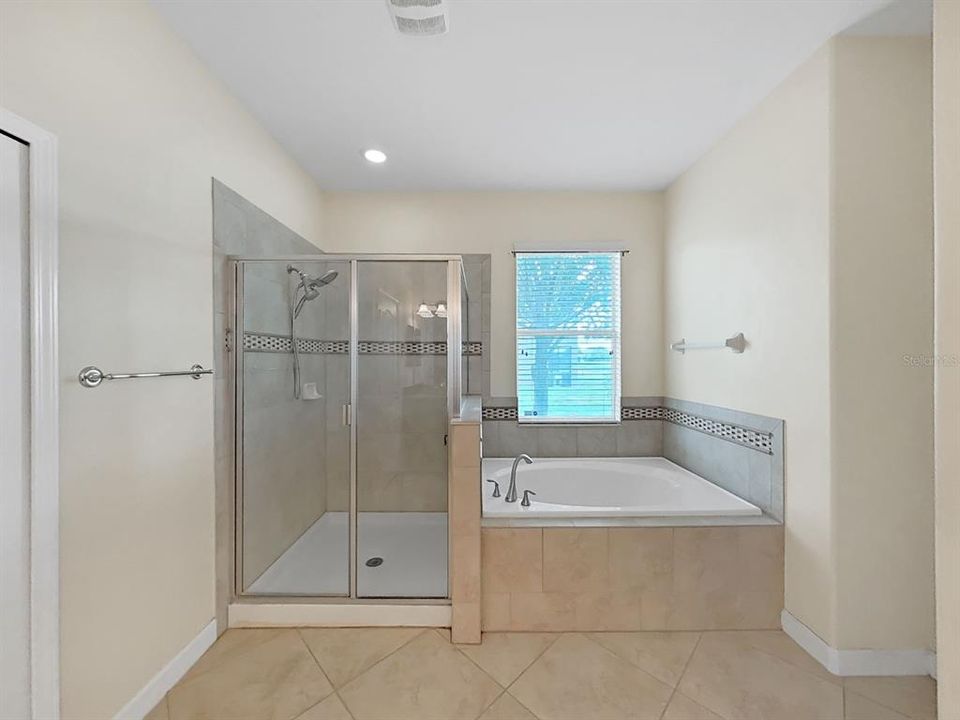 For Sale: $479,900 (4 beds, 3 baths, 2969 Square Feet)