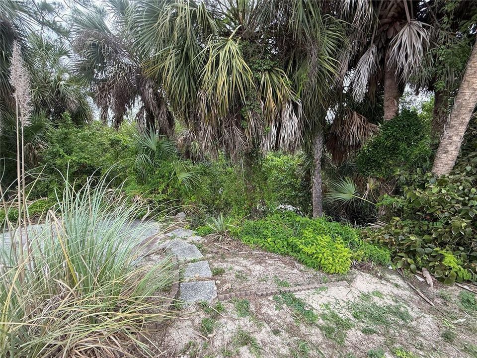 На продажу: $225,000 (2 спален, 1 ванн, 1016 Квадратных фут)