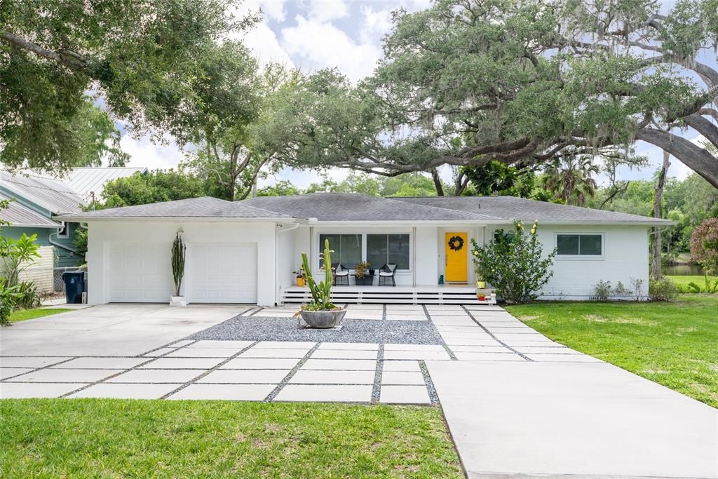 For Sale: $1,398,000 (3 beds, 2 baths, 1818 Square Feet)