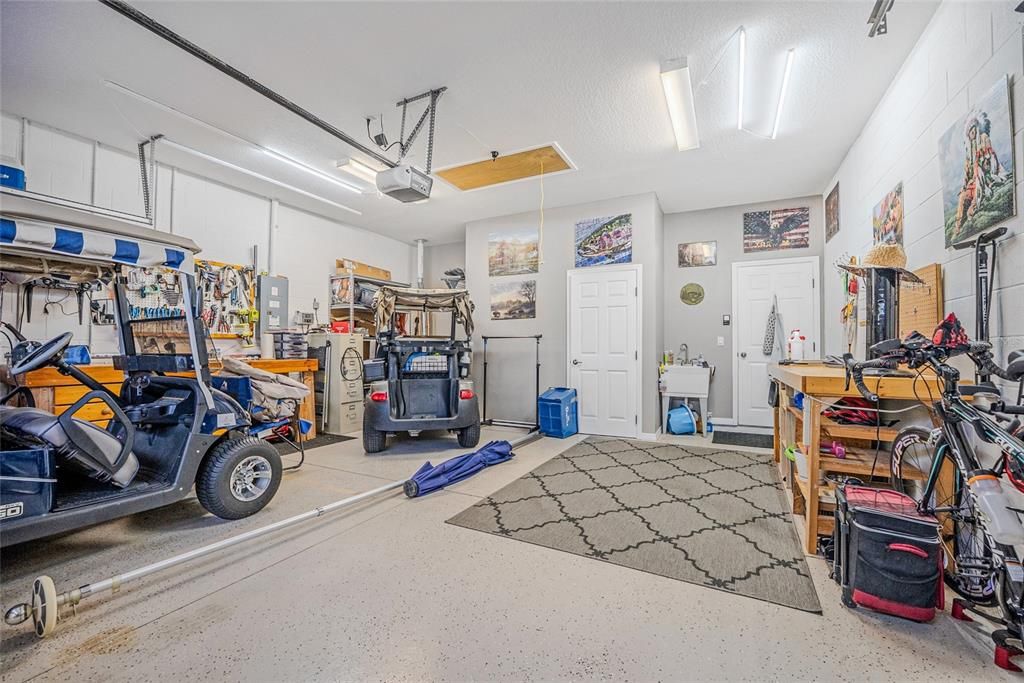 For Sale: $419,700 (3 beds, 2 baths, 2096 Square Feet)