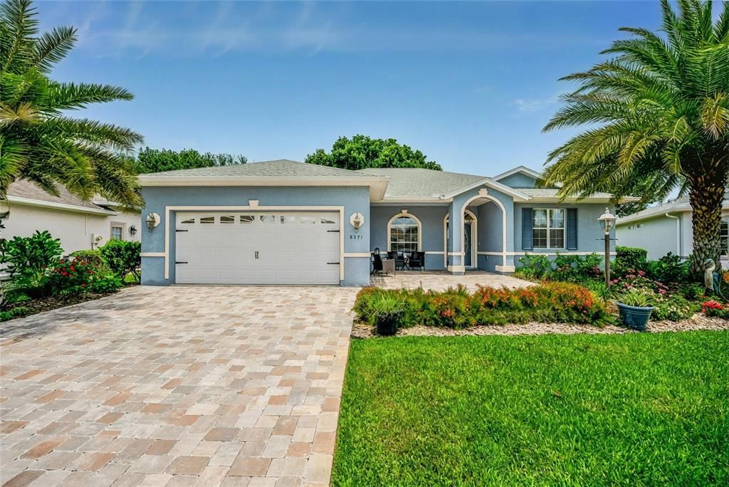 For Sale: $419,700 (3 beds, 2 baths, 2096 Square Feet)