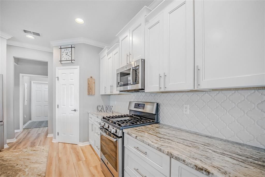 For Sale: $419,700 (3 beds, 2 baths, 2096 Square Feet)