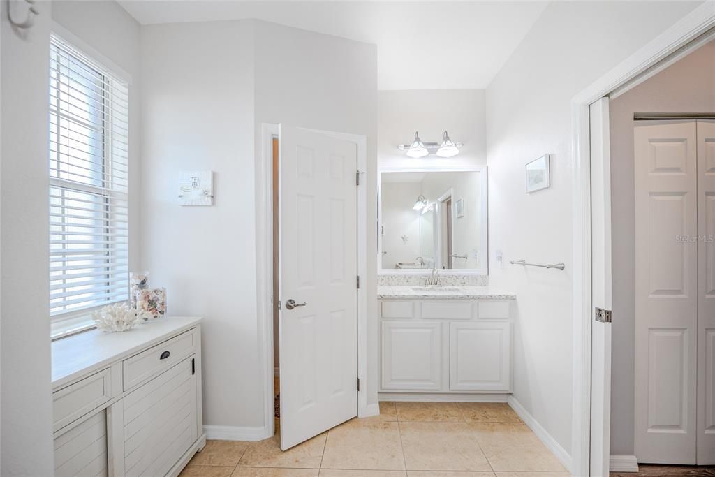 For Sale: $419,700 (3 beds, 2 baths, 2096 Square Feet)