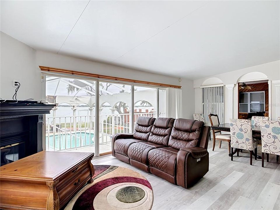 For Sale: $789,000 (3 beds, 3 baths, 3488 Square Feet)
