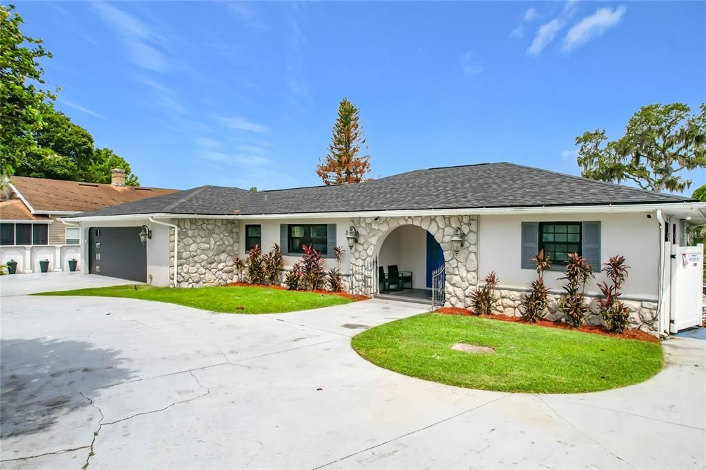 For Sale: $789,000 (3 beds, 3 baths, 3488 Square Feet)