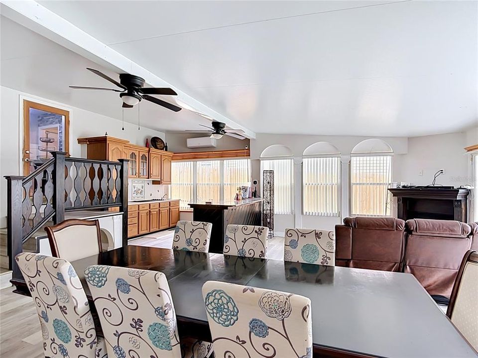 For Sale: $789,000 (3 beds, 3 baths, 3488 Square Feet)