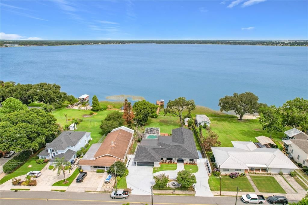 For Sale: $789,000 (3 beds, 3 baths, 3488 Square Feet)