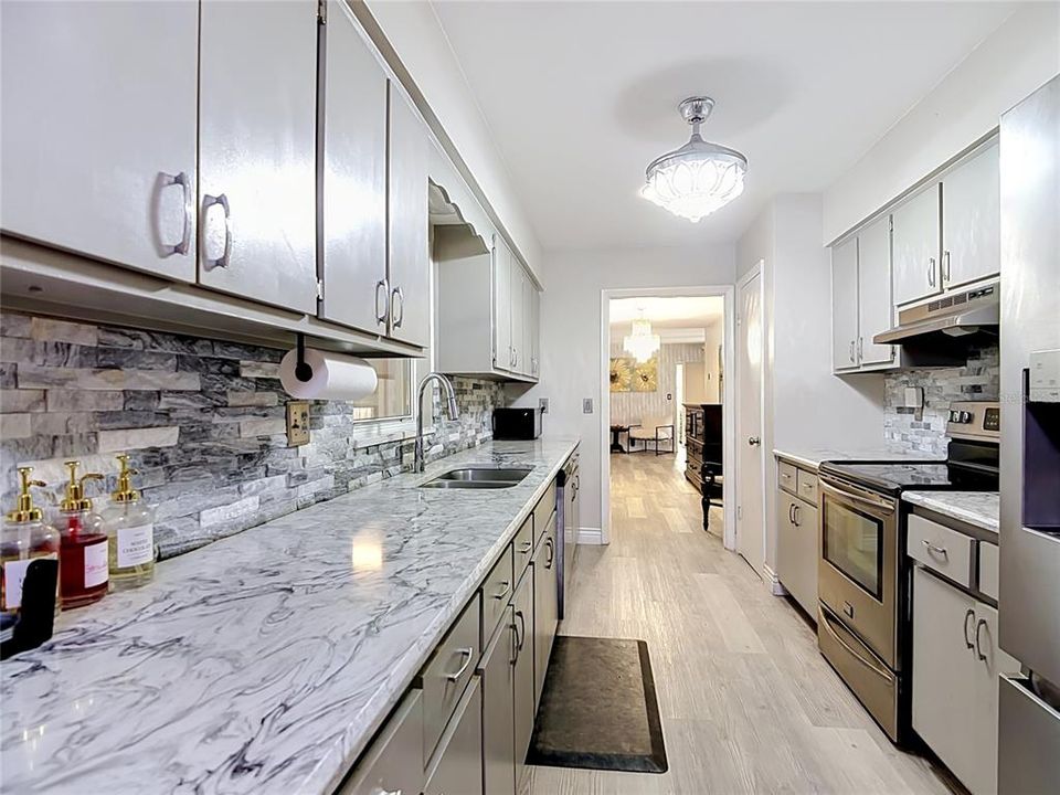 For Sale: $789,000 (3 beds, 3 baths, 3488 Square Feet)