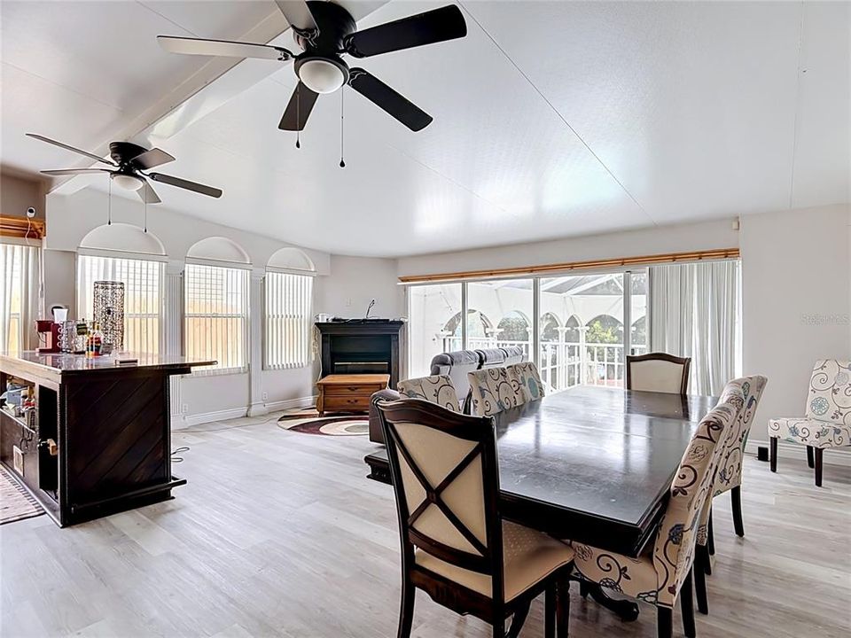 For Sale: $789,000 (3 beds, 3 baths, 3488 Square Feet)