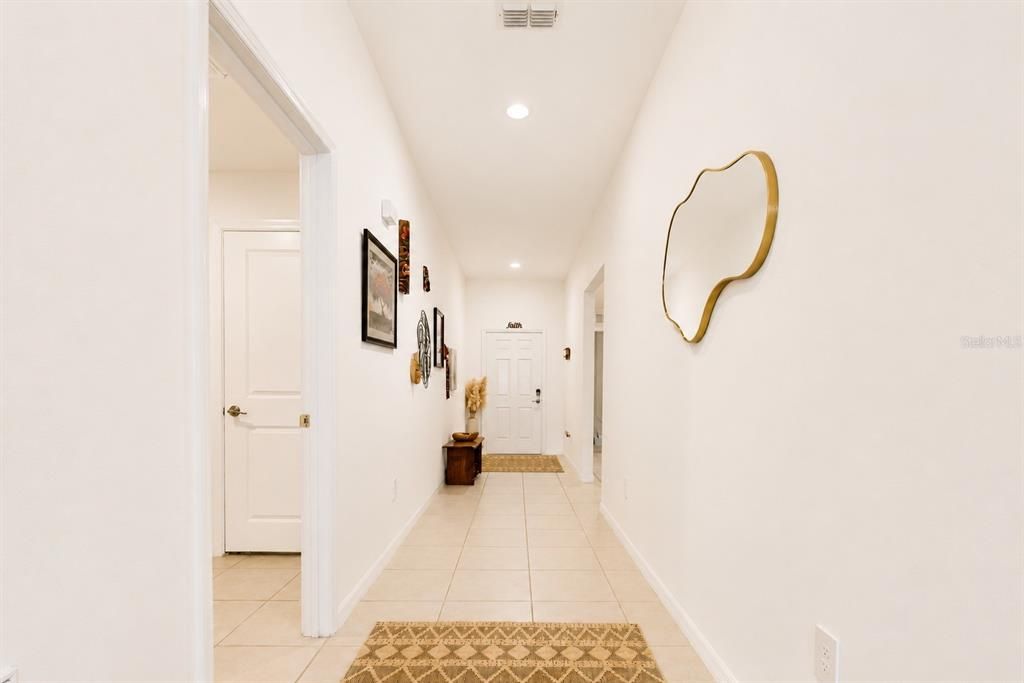 For Rent: $2,500 (4 beds, 2 baths, 1935 Square Feet)