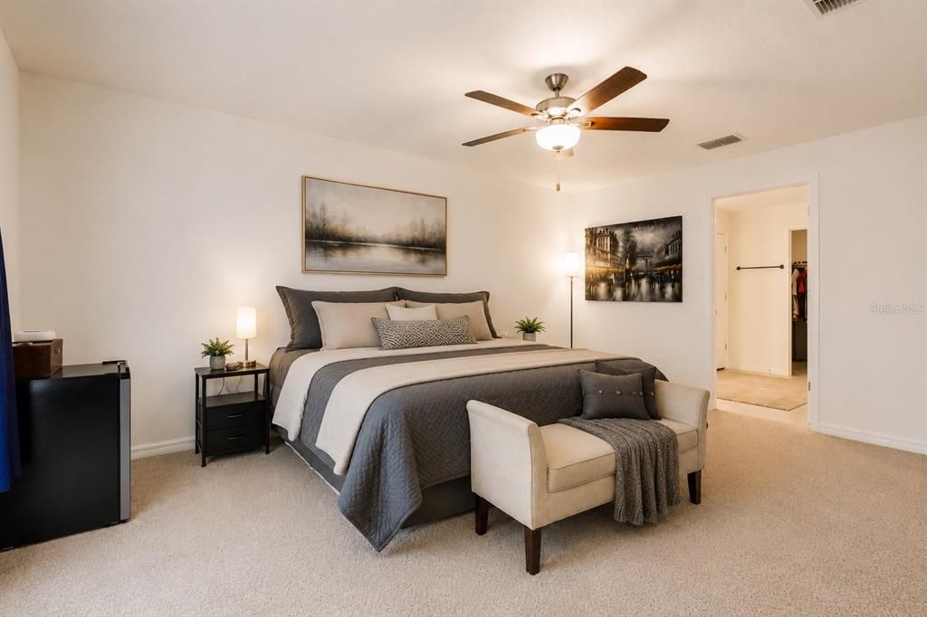 For Rent: $2,500 (4 beds, 2 baths, 1935 Square Feet)