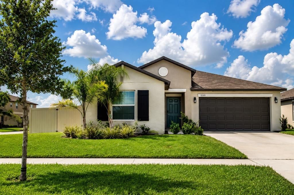 For Rent: $2,500 (4 beds, 2 baths, 1935 Square Feet)