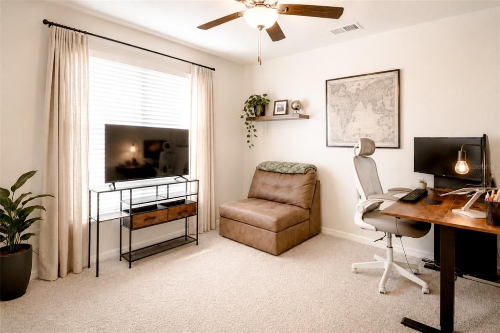 For Rent: $2,500 (4 beds, 2 baths, 1935 Square Feet)