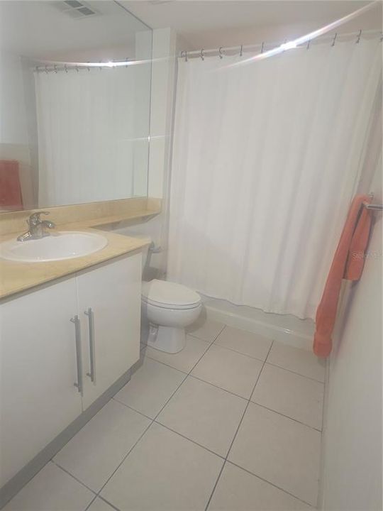 For Sale: $595,000 (2 beds, 2 baths, 1105 Square Feet)