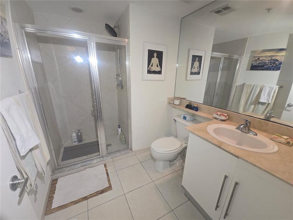 For Sale: $595,000 (2 beds, 2 baths, 1105 Square Feet)