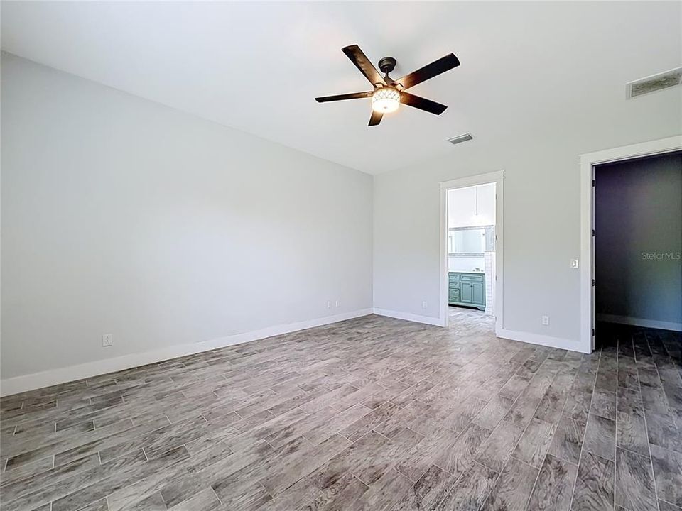 For Sale: $315,000 (3 beds, 2 baths, 1685 Square Feet)