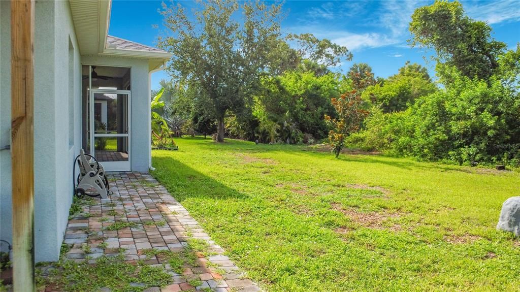 For Sale: $315,000 (3 beds, 2 baths, 1685 Square Feet)