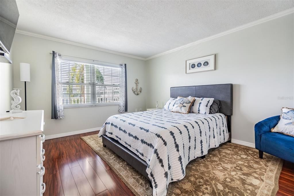 For Rent: $1,950 (2 beds, 2 baths, 1200 Square Feet)