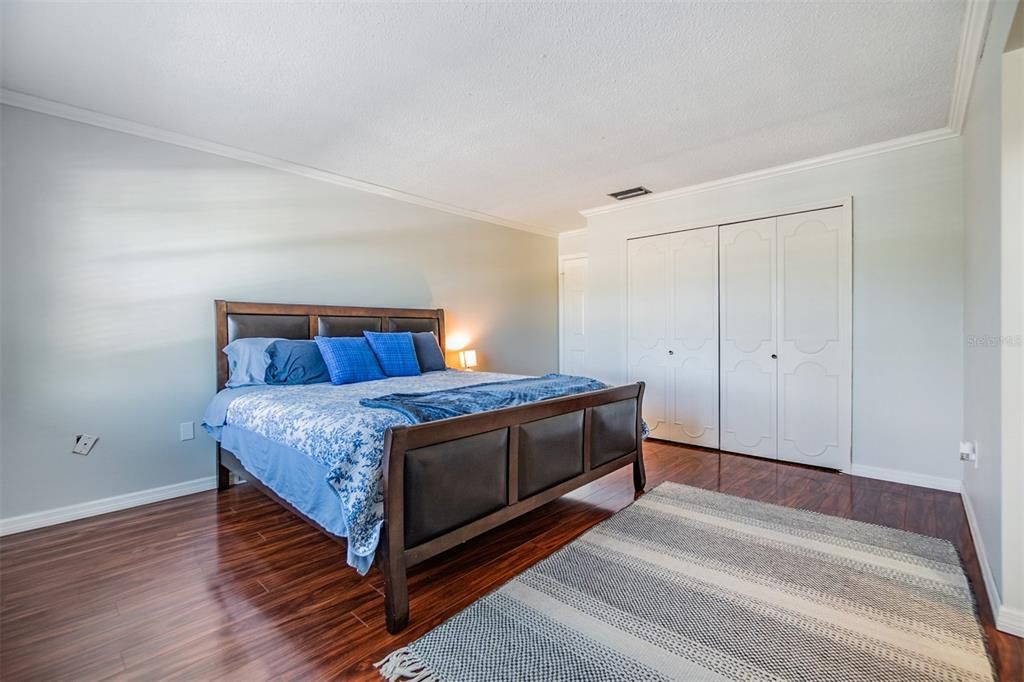 For Rent: $1,950 (2 beds, 2 baths, 1200 Square Feet)