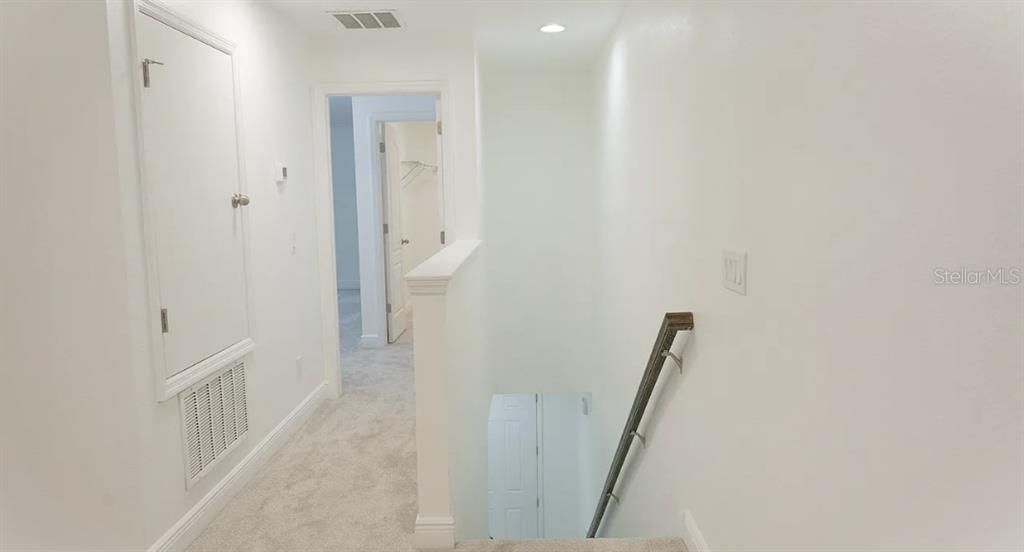 For Rent: $2,600 (3 beds, 2 baths, 1872 Square Feet)