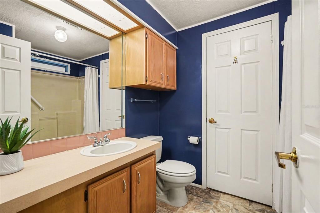 For Sale: $175,000 (2 beds, 2 baths, 1635 Square Feet)