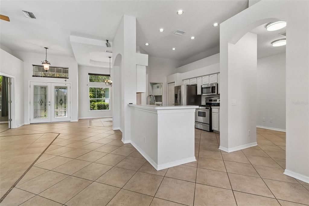 For Rent: $3,350 (3 beds, 2 baths, 2153 Square Feet)