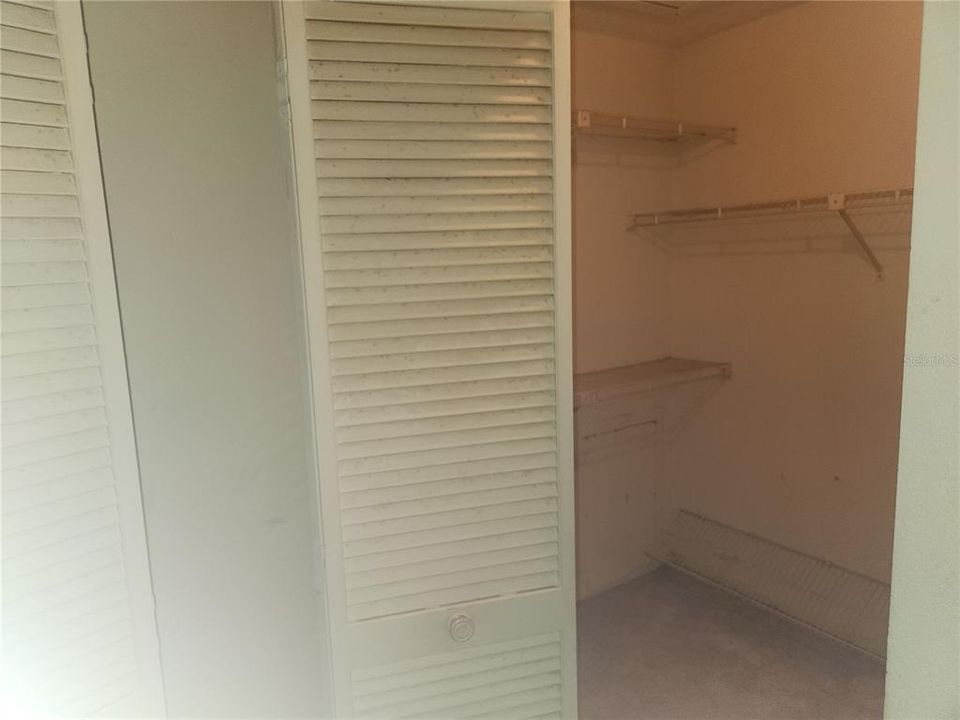 Под контрактом: $199,000 (2 спален, 2 ванн, 1417 Квадратных фут)