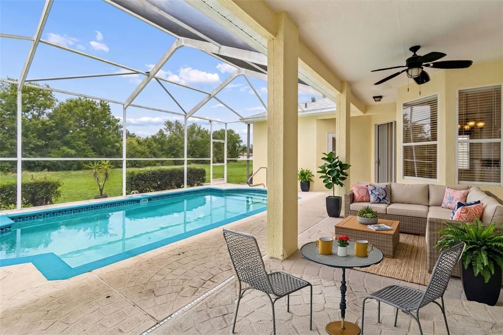 For Sale: $415,000 (3 beds, 2 baths, 1633 Square Feet)