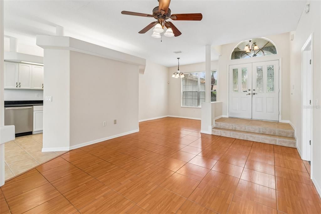 For Sale: $415,000 (3 beds, 2 baths, 1633 Square Feet)