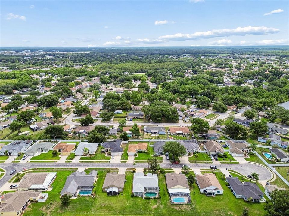 For Sale: $415,000 (3 beds, 2 baths, 1633 Square Feet)