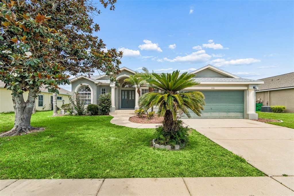For Sale: $415,000 (3 beds, 2 baths, 1633 Square Feet)