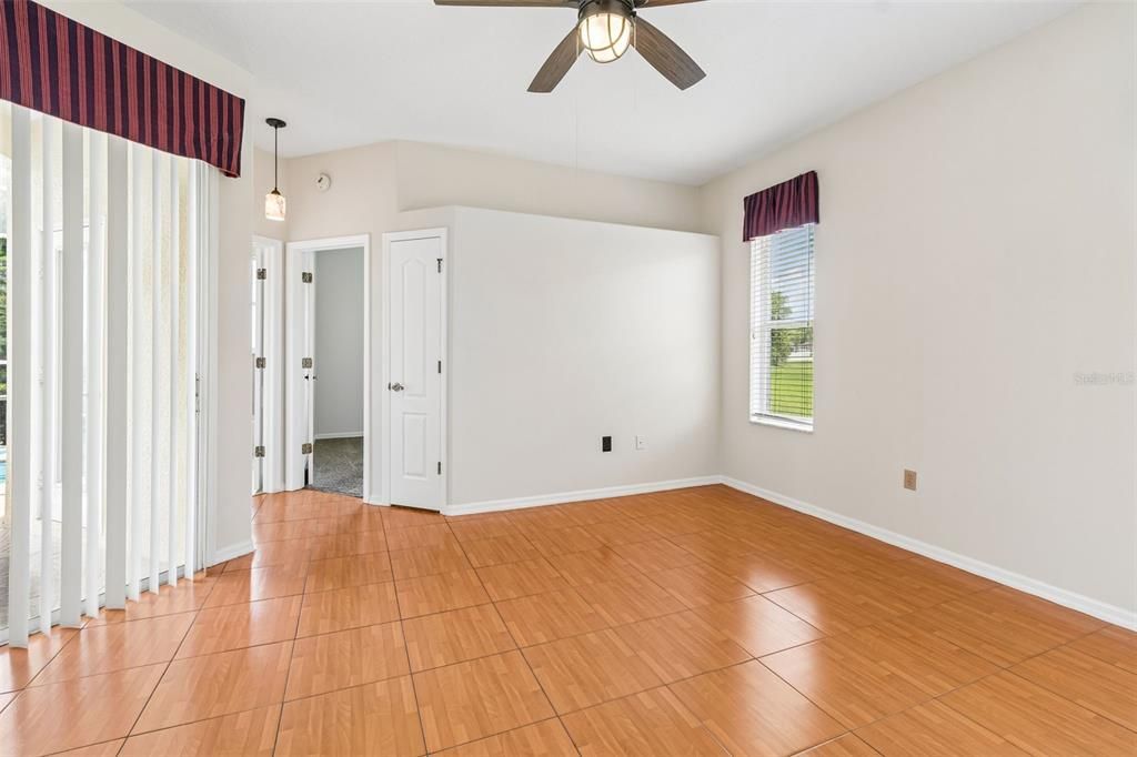 For Sale: $415,000 (3 beds, 2 baths, 1633 Square Feet)