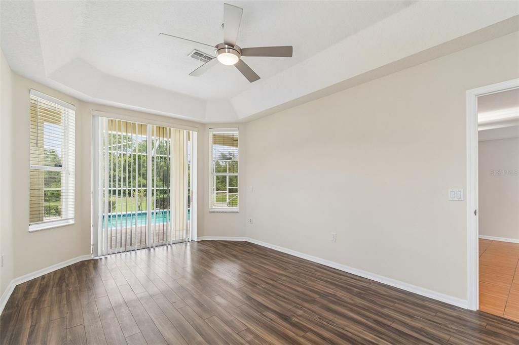 For Sale: $415,000 (3 beds, 2 baths, 1633 Square Feet)