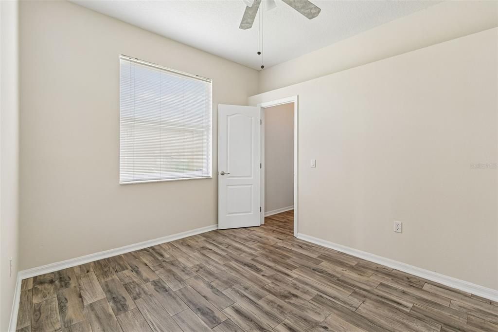 For Sale: $415,000 (3 beds, 2 baths, 1633 Square Feet)