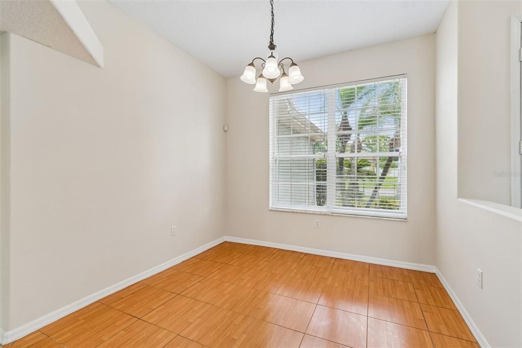 For Sale: $415,000 (3 beds, 2 baths, 1633 Square Feet)
