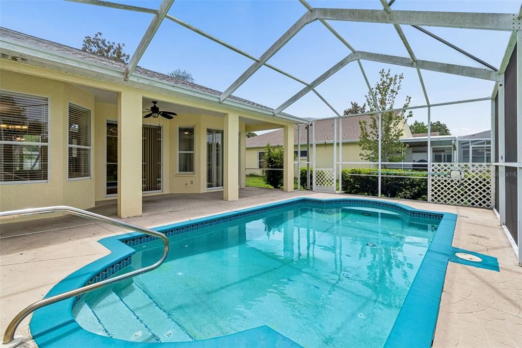 For Sale: $415,000 (3 beds, 2 baths, 1633 Square Feet)