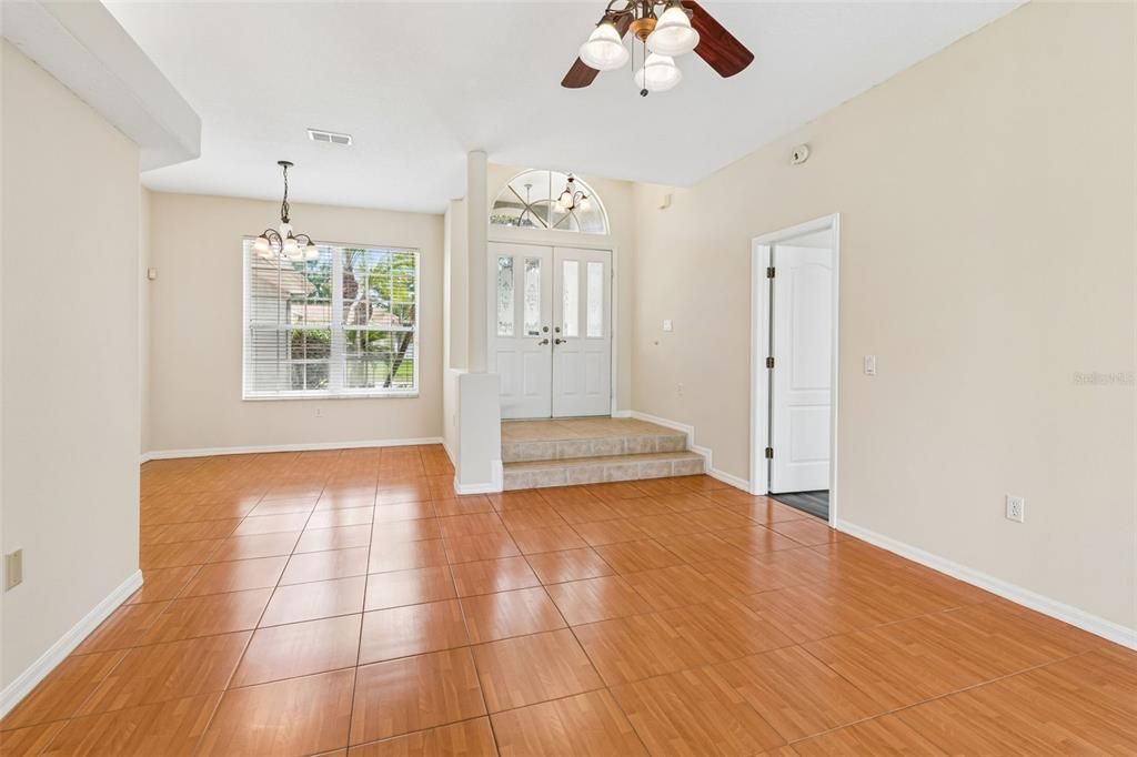 For Sale: $415,000 (3 beds, 2 baths, 1633 Square Feet)