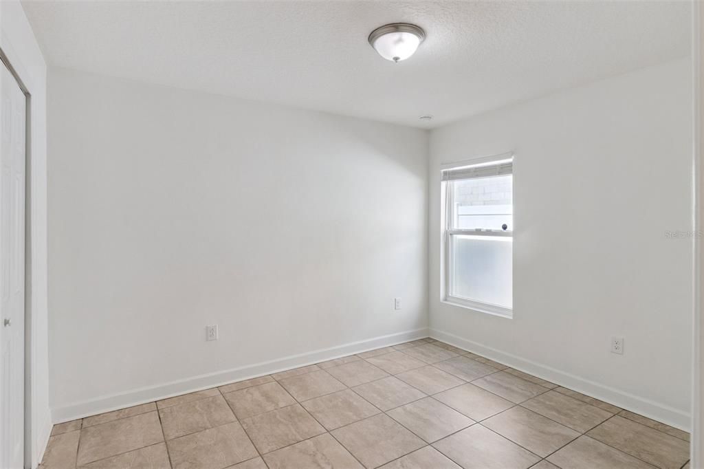 En Venta: $340,000 (3 camas, 2 baños, 1600 Pies cuadrados)