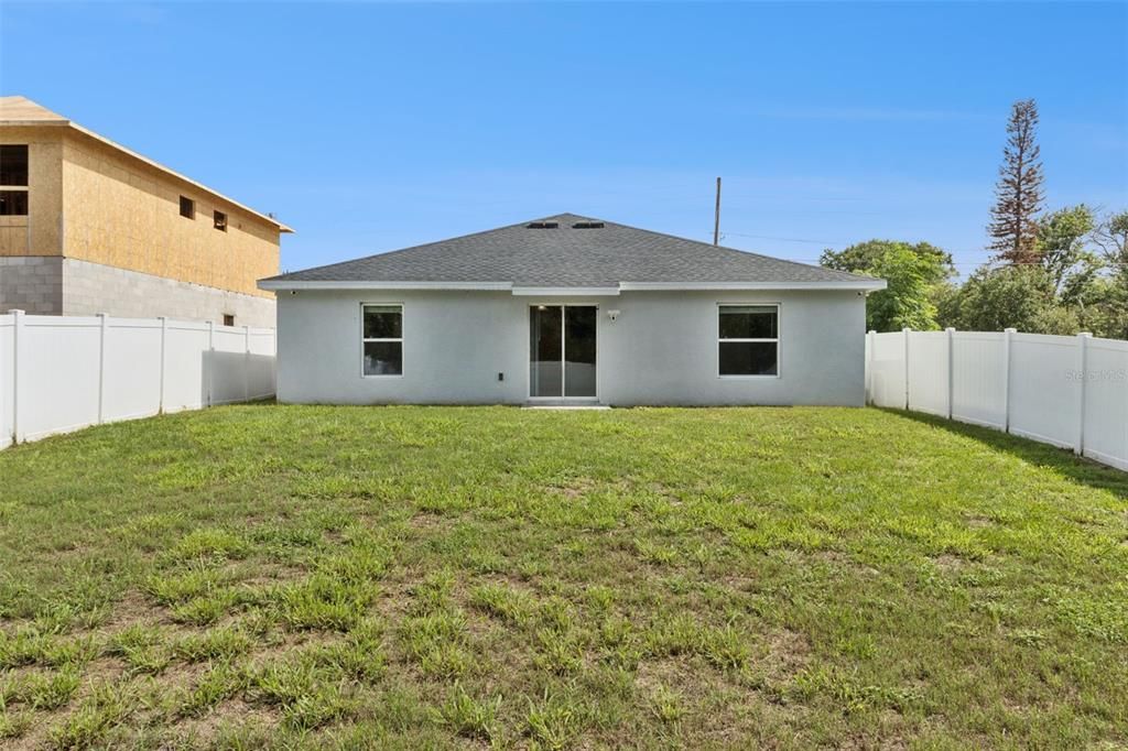 En Venta: $340,000 (3 camas, 2 baños, 1600 Pies cuadrados)