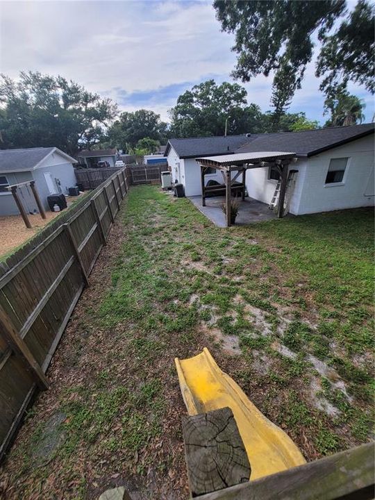 For Sale: $352,000 (3 beds, 1 baths, 901 Square Feet)