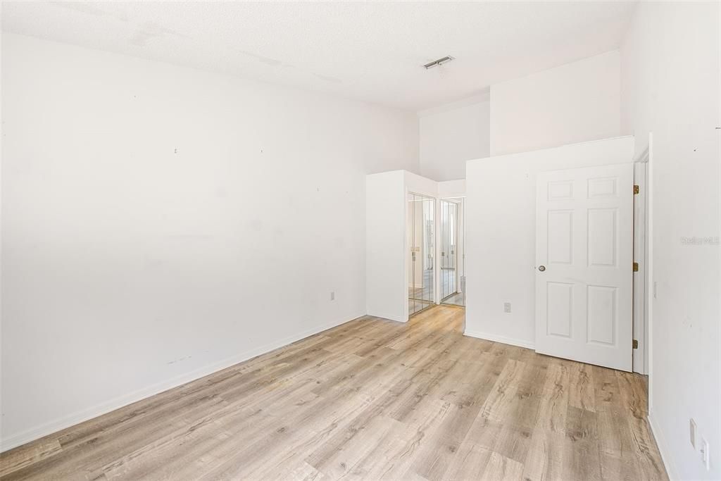 En Venta: $170,000 (2 camas, 2 baños, 907 Pies cuadrados)